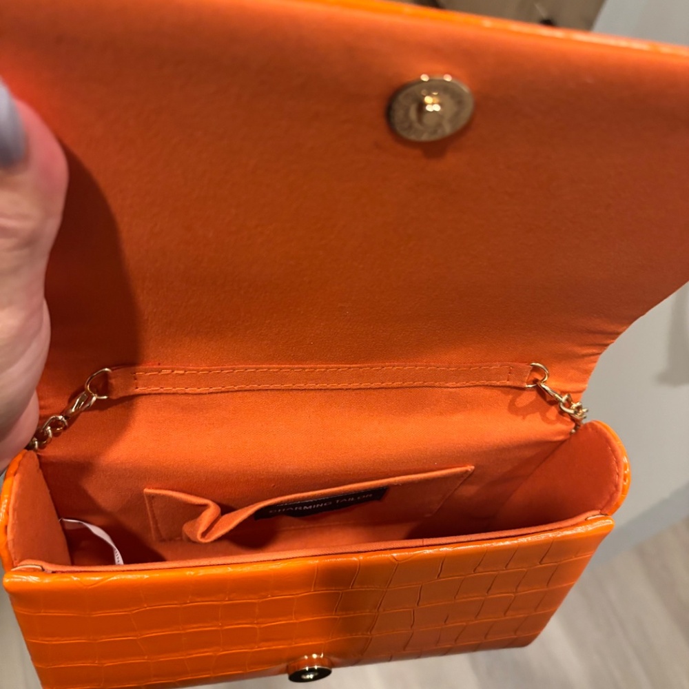 Purse - Picture 4 of 4